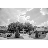 Été au Place des Vosges