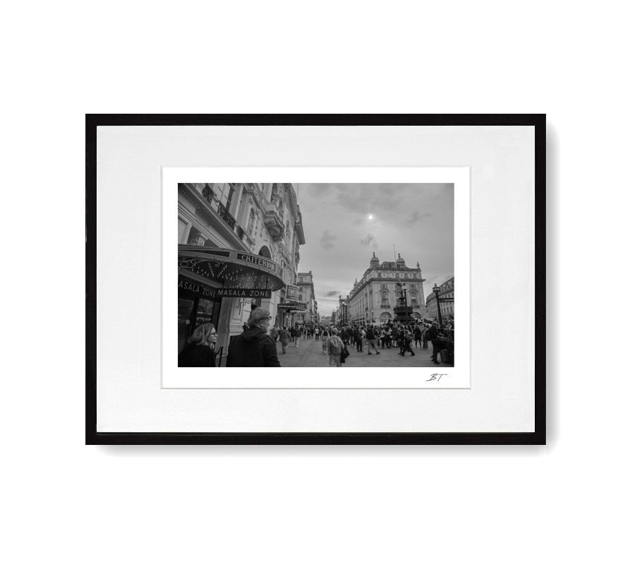 Life at Piccadilly Circus