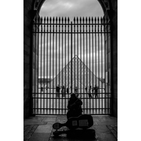 Louvre Echoes